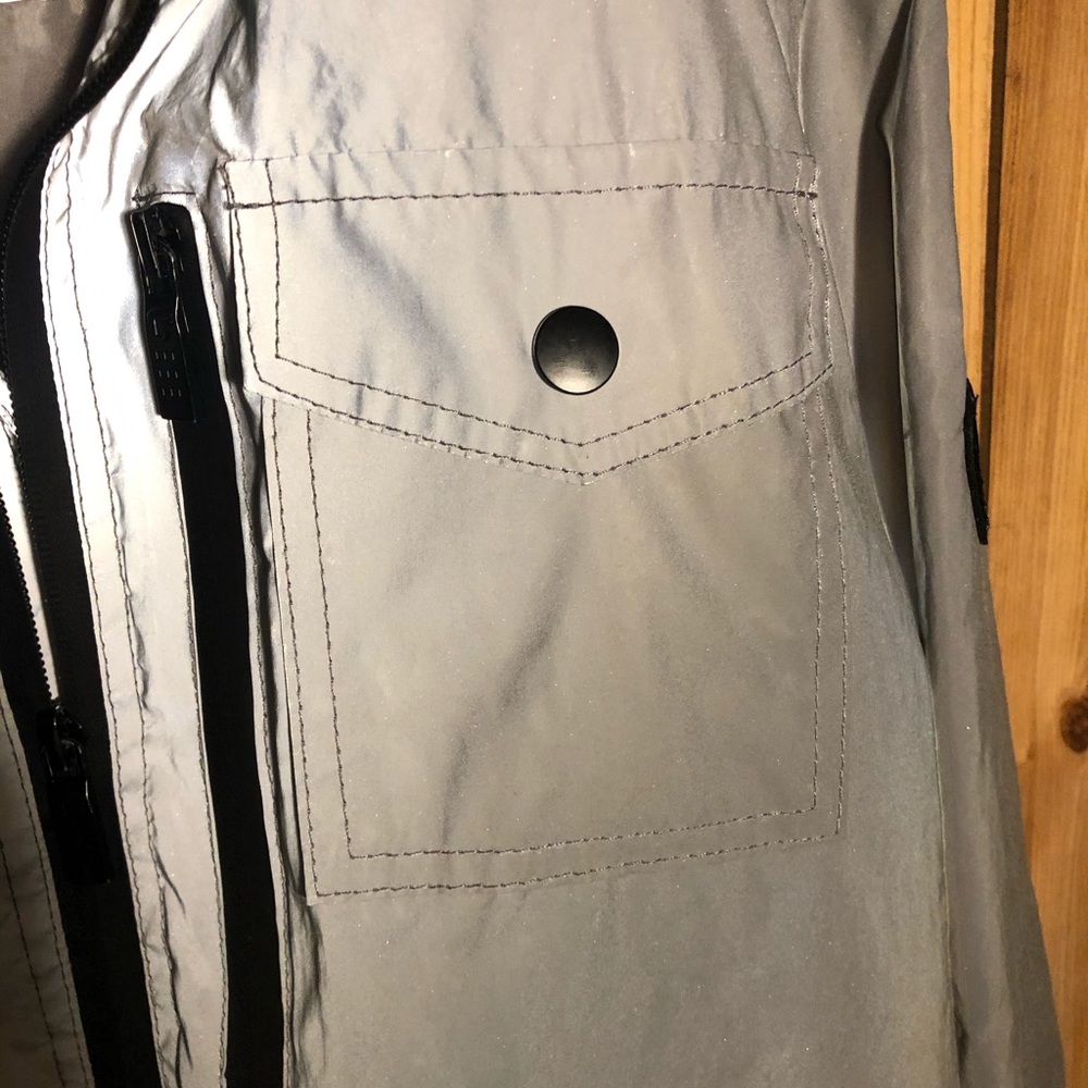 Jacket - Picture 3 of 4